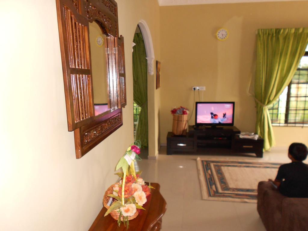Roemahkoe Holidayhome Malacca Exterior photo